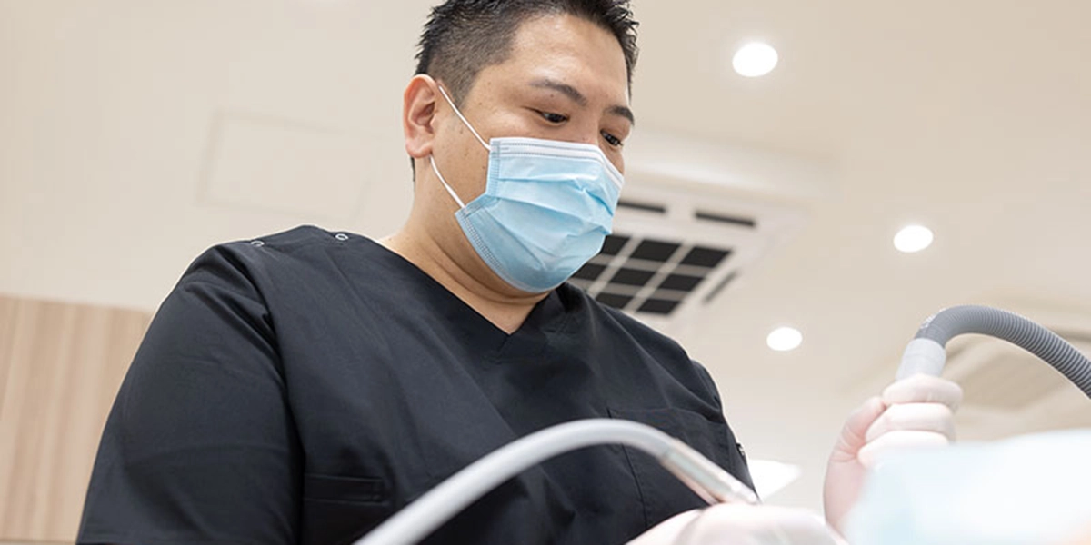 前歯のセラミック治療が難しい理由