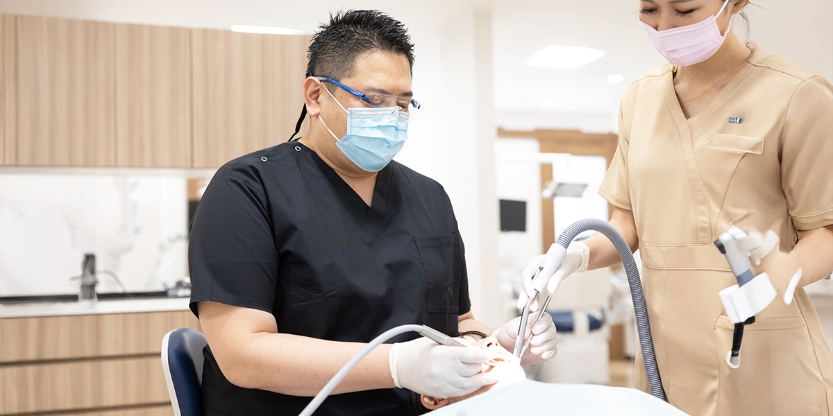 奥歯のセラミック治療の流れと完成までの期間